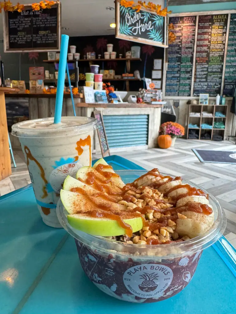 PLAYA BOWLS BRINGS HEALTHLY, TROPICAL SUPERFRUIT BOWLS TO TOWN CENTER